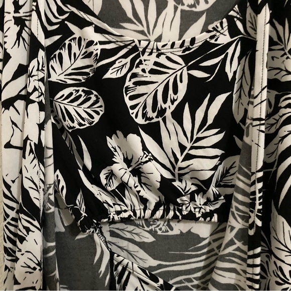 Nursing/Maternity top by Motherhood maternity - Picture 2 of 3